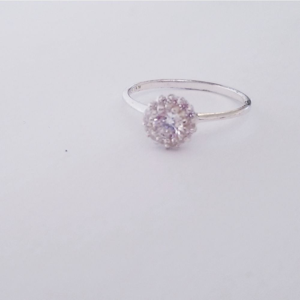 Silver round diamond ring - Picture 6 of 8